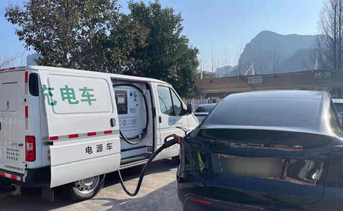 错那汽车搭电